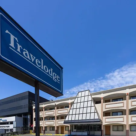 Travelodge By Wyndham Manhasset